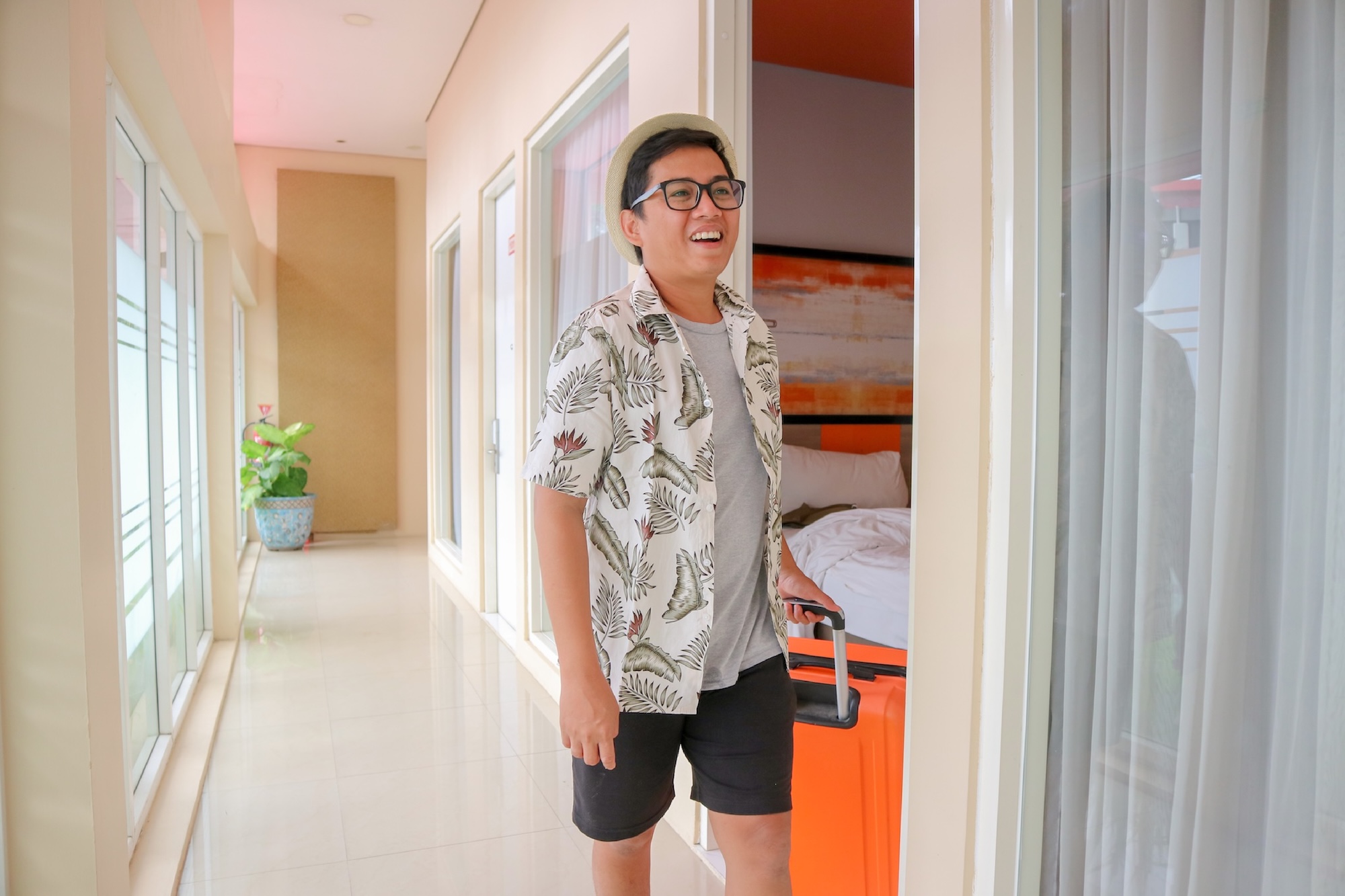 Accommodation-Benefits-Thailand-Half-Half-Travel-2025.jpg