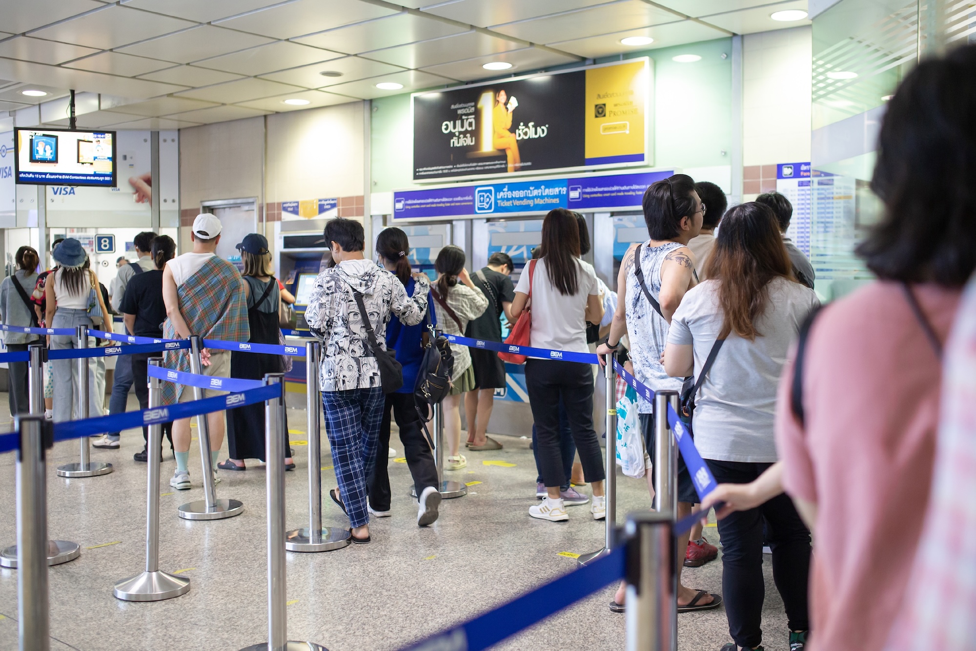 Credit-card-for-paying-BTS-and-MRT.jpg