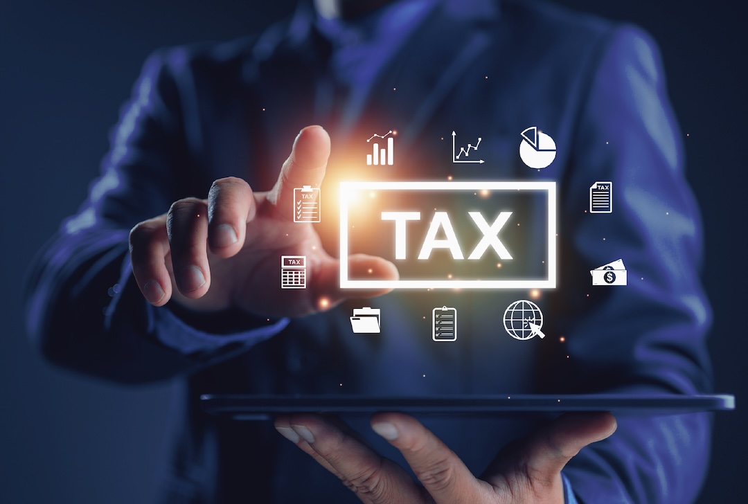 Online-Tax-Who-has-to-submit.jpg
